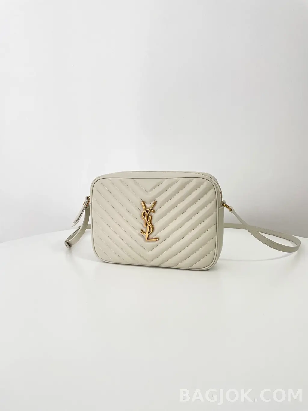 생로랑 Saint Laurent 루 카메라 백 퀼티드 레더 상세 이미지
