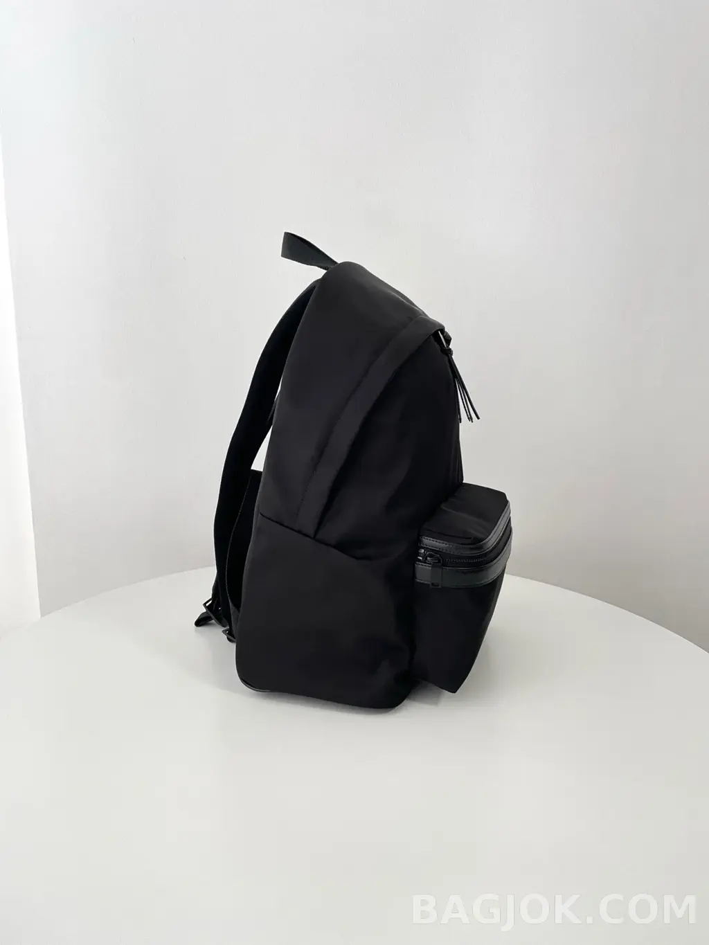 생로랑 Saint Laurent 씨티 백팩 에코닐 상세 이미지