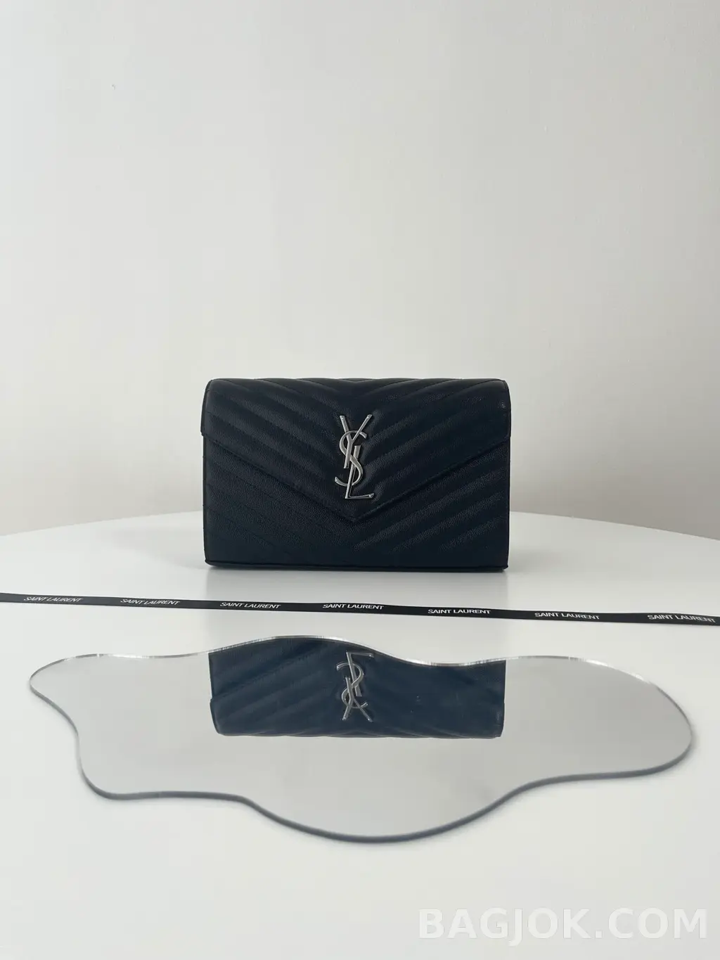 생로랑 Saint Laurent 카산드라 모노그램 마틀라세 체인 숄더백 상세 이미지