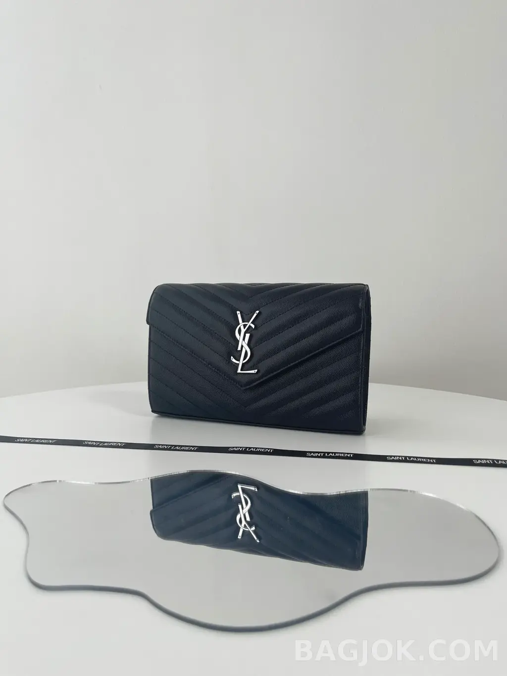 생로랑 Saint Laurent 카산드라 모노그램 마틀라세 체인 숄더백 상세 이미지