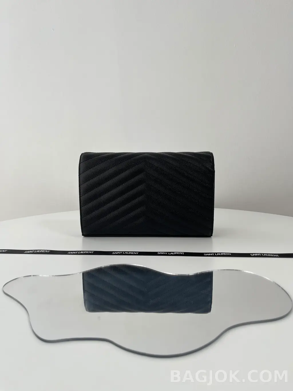 생로랑 Saint Laurent 카산드라 모노그램 마틀라세 체인 숄더백 상세 이미지