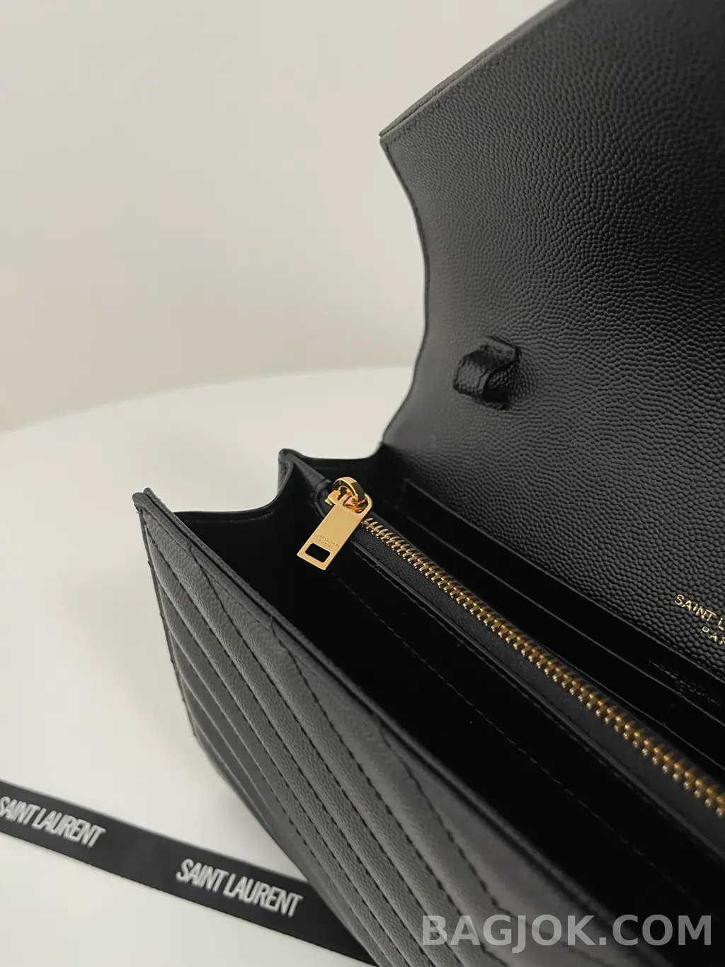 생로랑 Saint Laurent 카산드라 모노그램 마틀라세 체인 숄더백 상세 이미지
