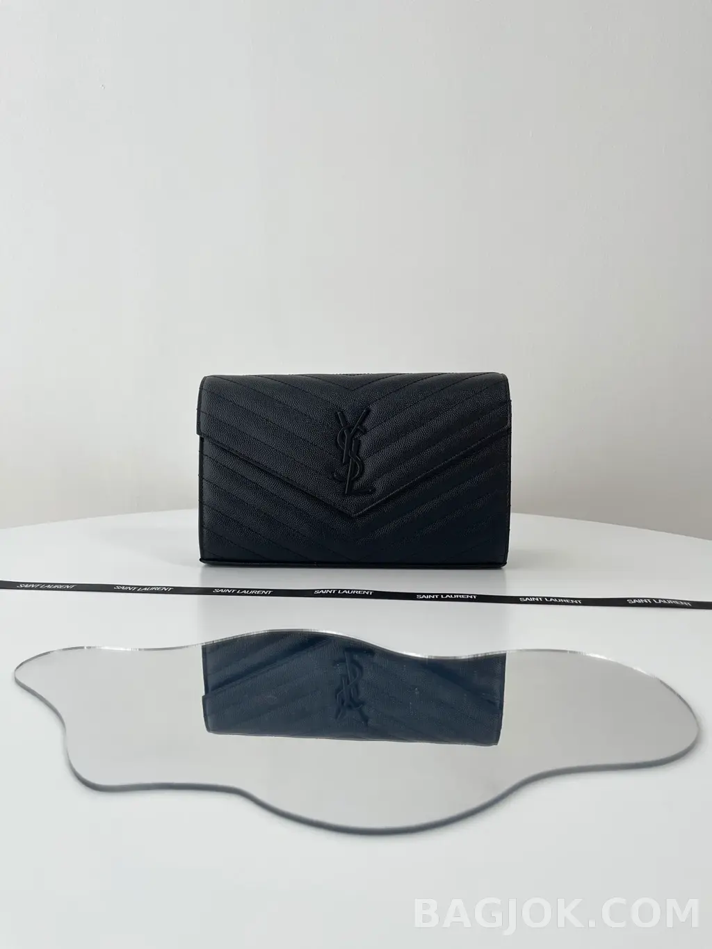 생로랑 Saint Laurent 카산드라 모노그램 마틀라세 체인 숄더백 상세 이미지