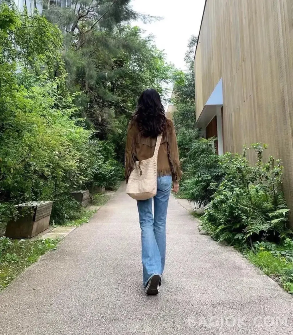 생로랑 Saint Laurent 크로쉐 라피아 호보백 상세 이미지