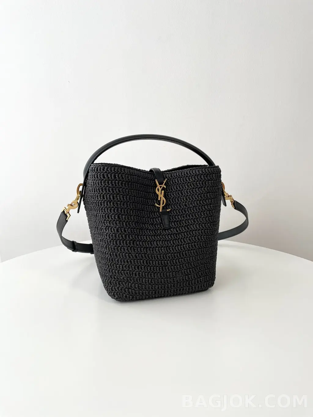 생로랑 Saint Laurent LE 37 버킷백 우븐 라피아 상세 이미지