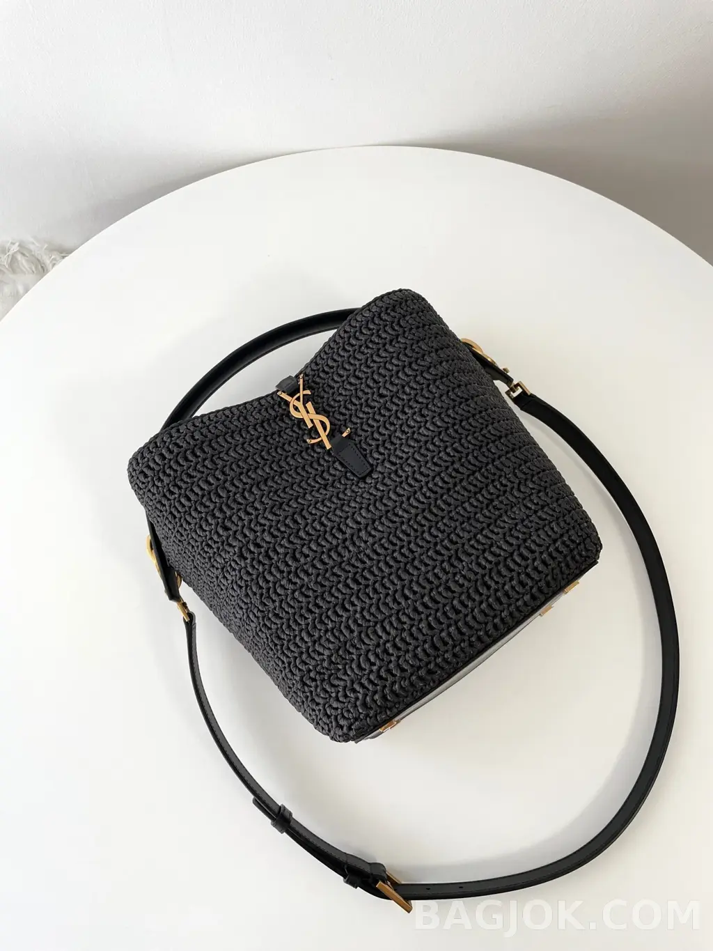 생로랑 Saint Laurent LE 37 버킷백 우븐 라피아 상세 이미지