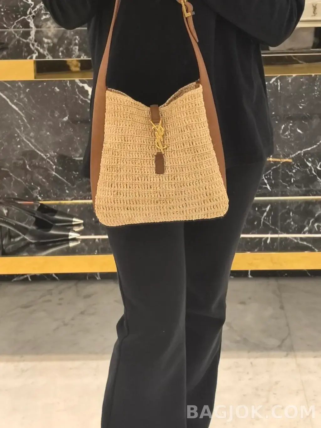 생로랑 Saint Laurent LE 5À7 서플 라피아 앤 레더 스몰 상세 이미지