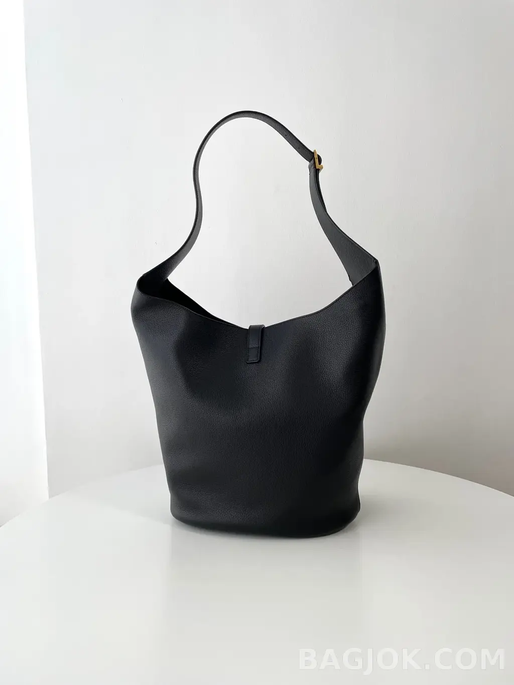 생로랑 Saint Laurent LE 5À7 호보 그레인 레더 미디움 상세 이미지