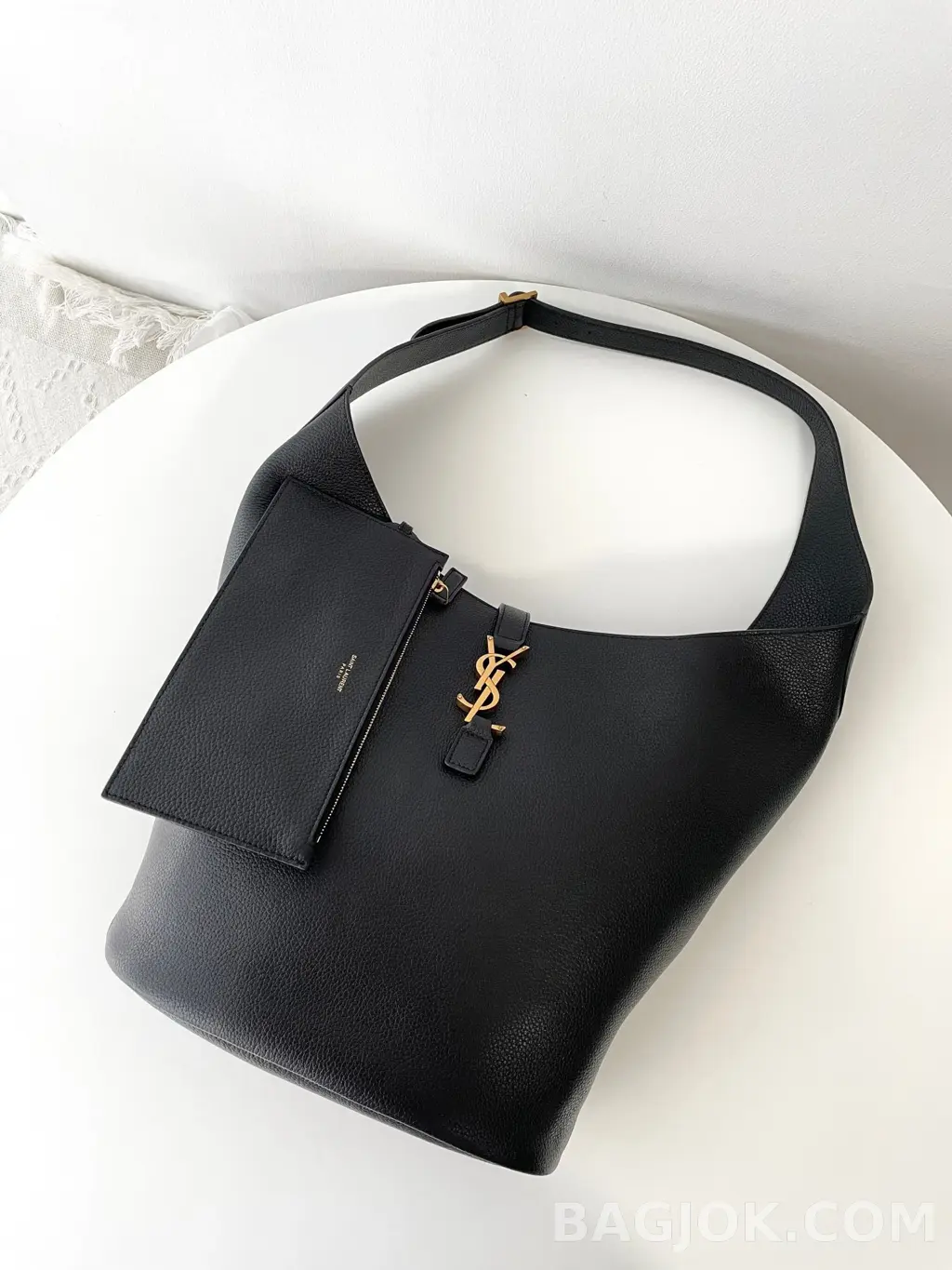 생로랑 Saint Laurent LE 5À7 호보 그레인 레더 미디움 상세 이미지