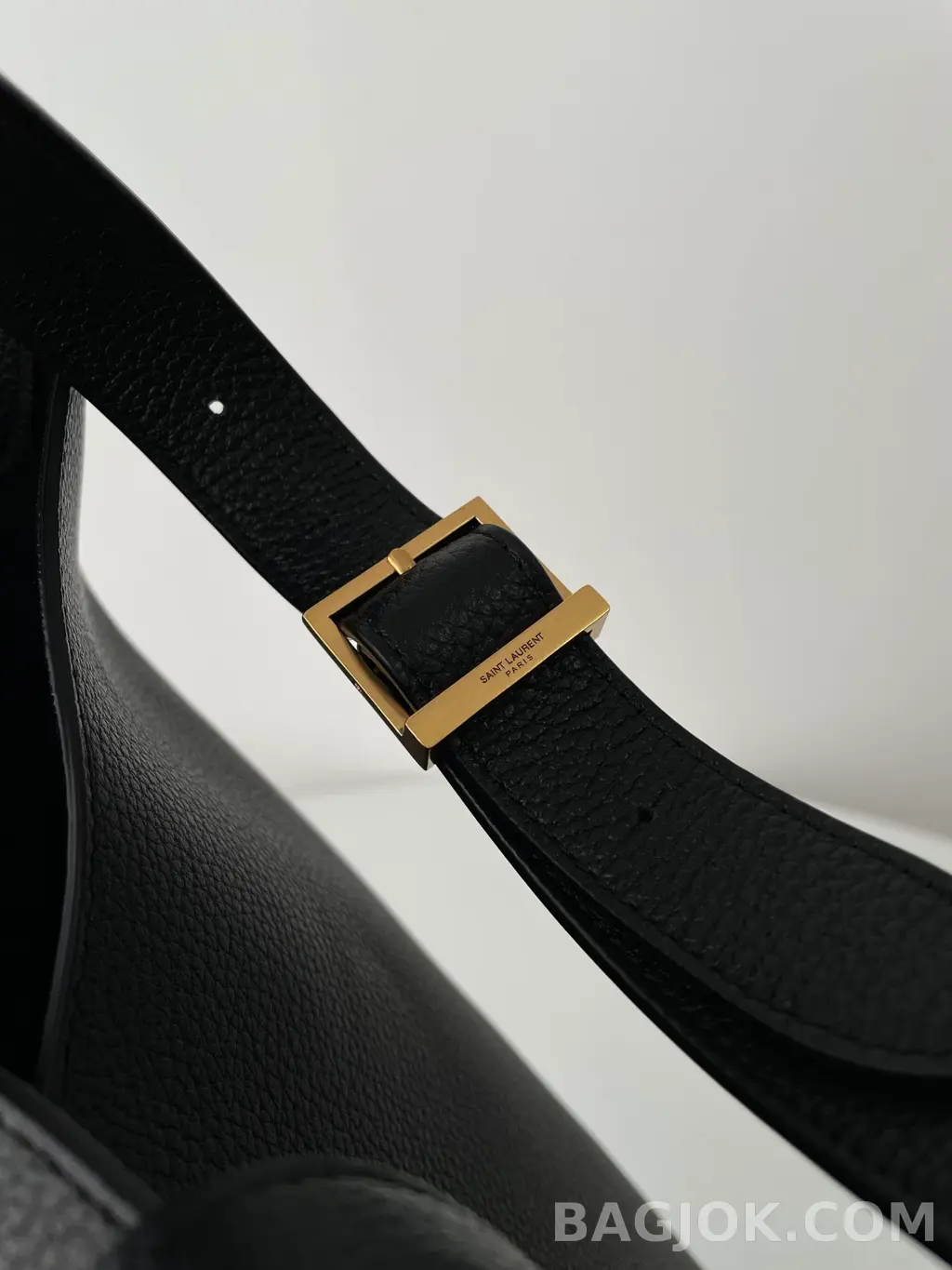 생로랑 Saint Laurent LE 5À7 호보 그레인 레더 미디움 상세 이미지