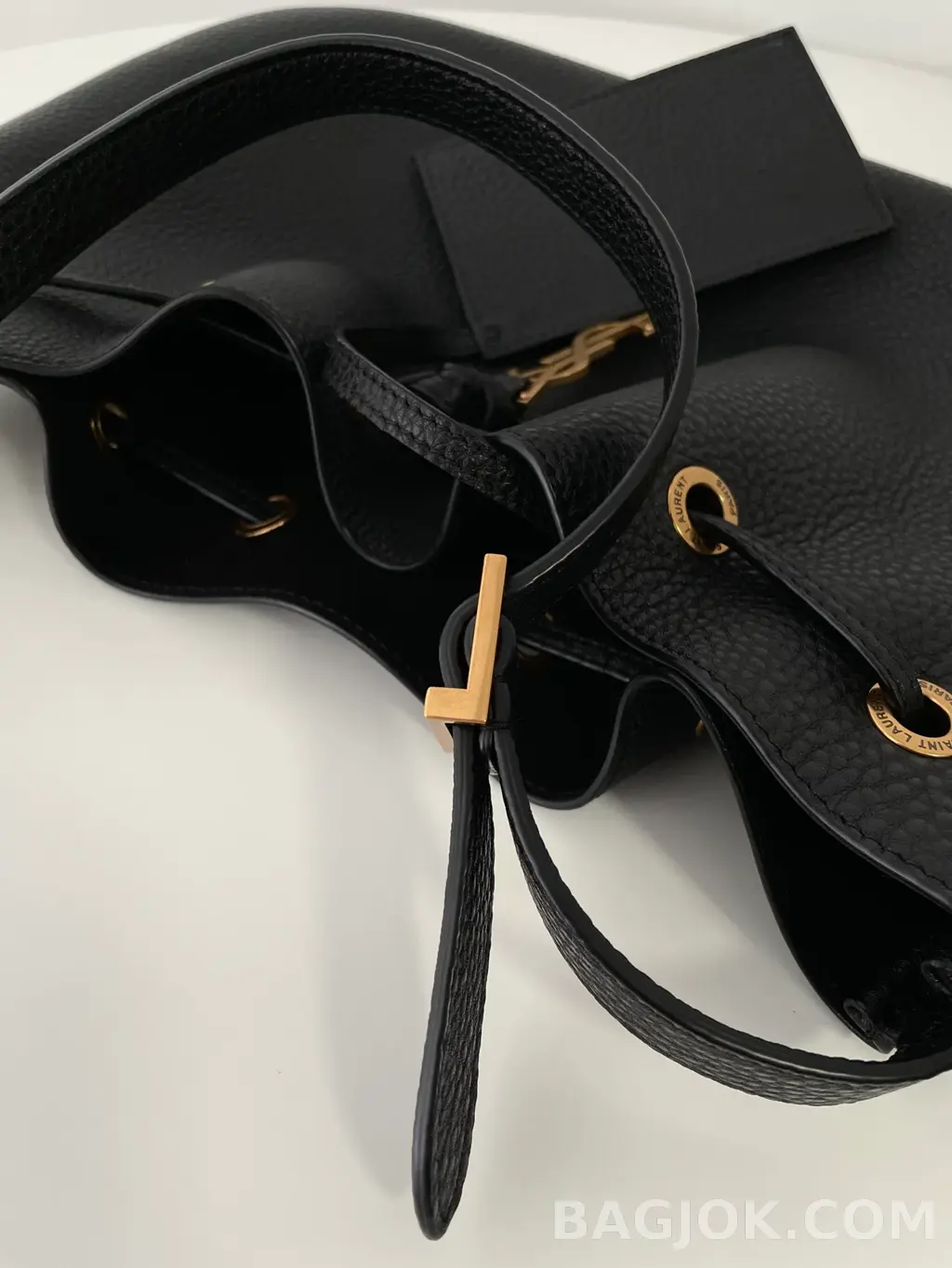 생로랑 Saint Laurent PARIS VII 호보백 그레인 레더 스몰 상세 이미지