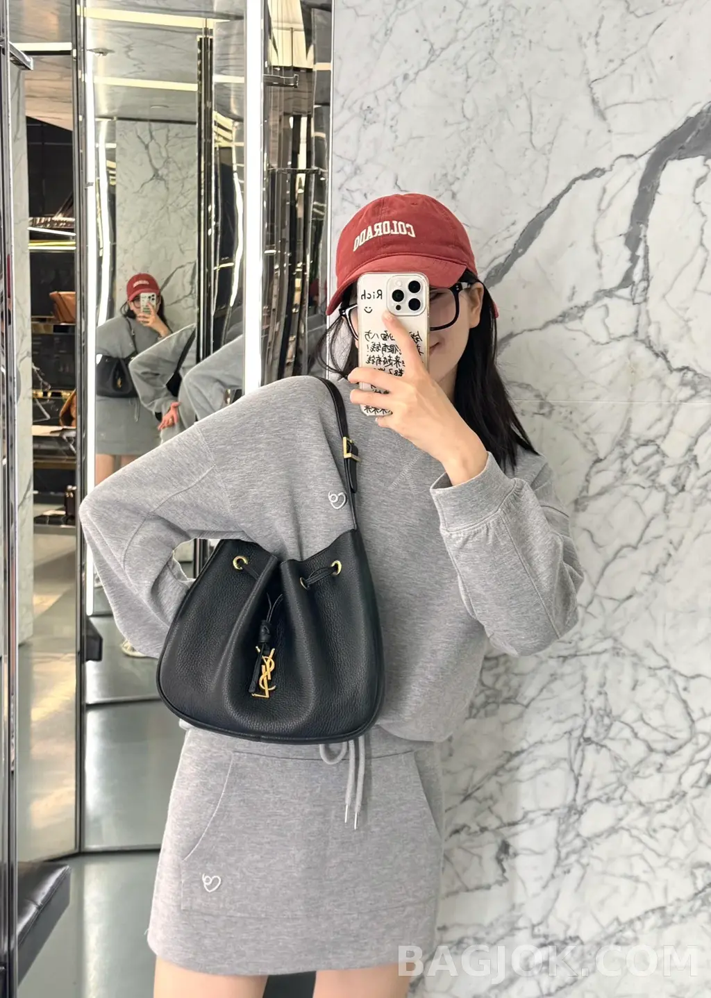 생로랑 Saint Laurent PARIS VII 호보백 그레인 레더 스몰 상세 이미지