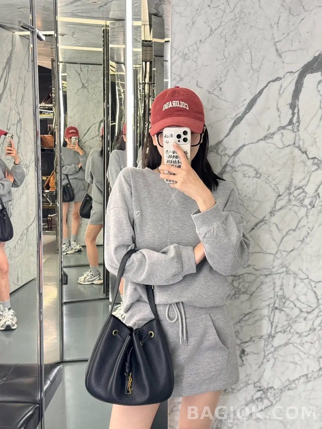 생로랑 Saint Laurent PARIS VII 호보백 그레인 레더 스몰 상세 이미지