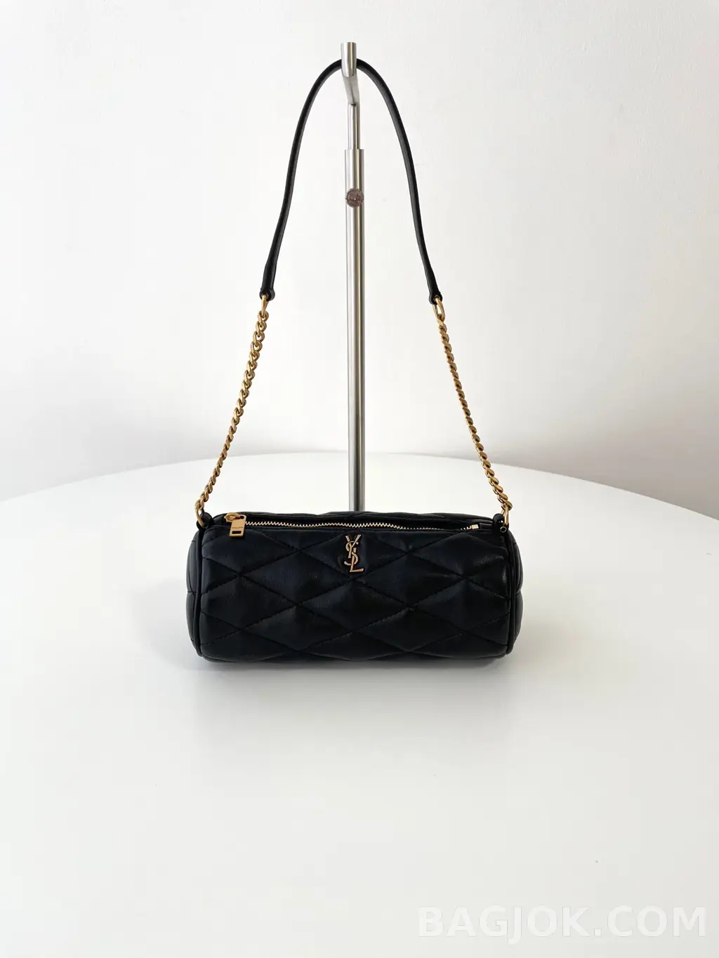 생로랑 Saint Laurent SADE 튜브 백 미니 퀄팅 램스킨 상세 이미지