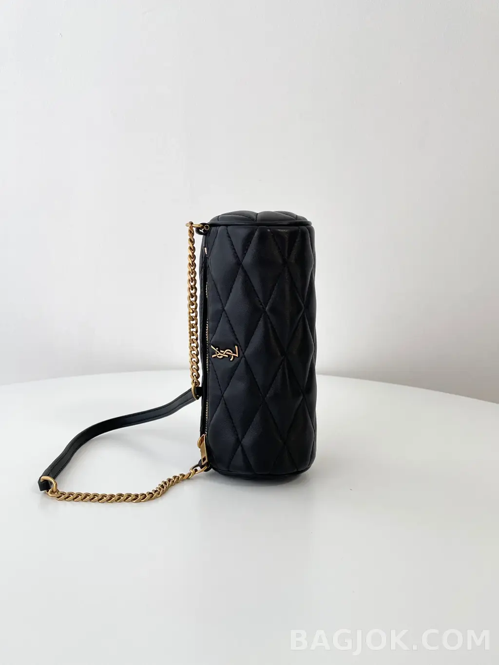 생로랑 Saint Laurent SADE 튜브 백 미니 퀄팅 램스킨 상세 이미지