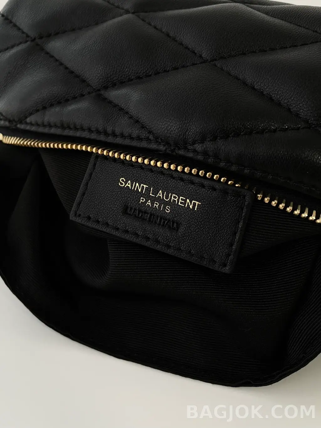 생로랑 Saint Laurent SADE 튜브 백 미니 퀄팅 램스킨 상세 이미지