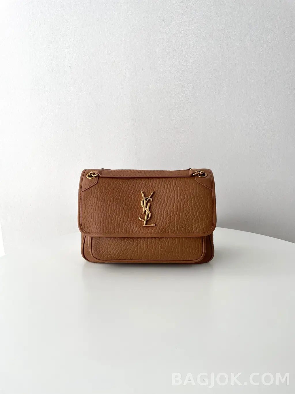 생로랑 Saint Laurent 니키백 그레인 램스킨 미디움 상세 이미지
