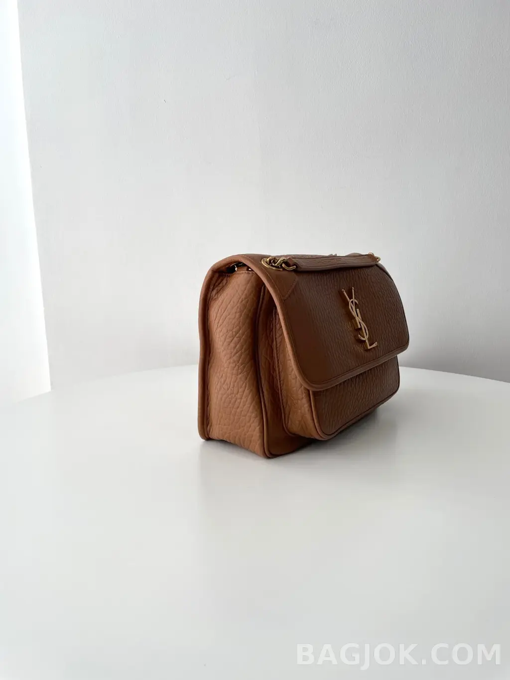 생로랑 Saint Laurent 니키백 그레인 램스킨 미디움 상세 이미지