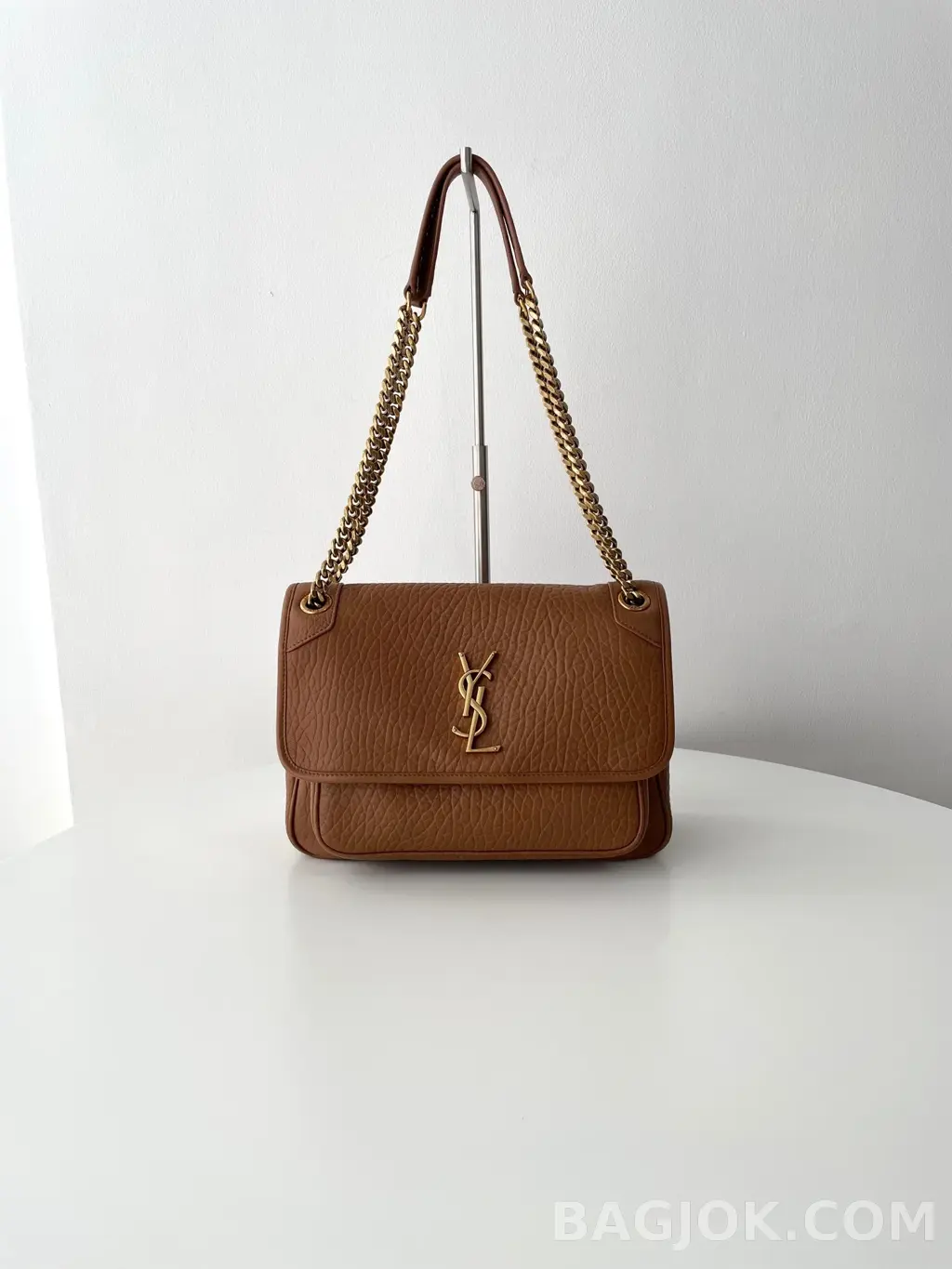 생로랑 Saint Laurent 니키백 그레인 램스킨 미디움 상세 이미지