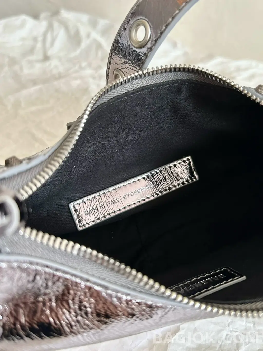 발렌시아가 Balenciaga 르 카골 숄더백 XS 상세 이미지
