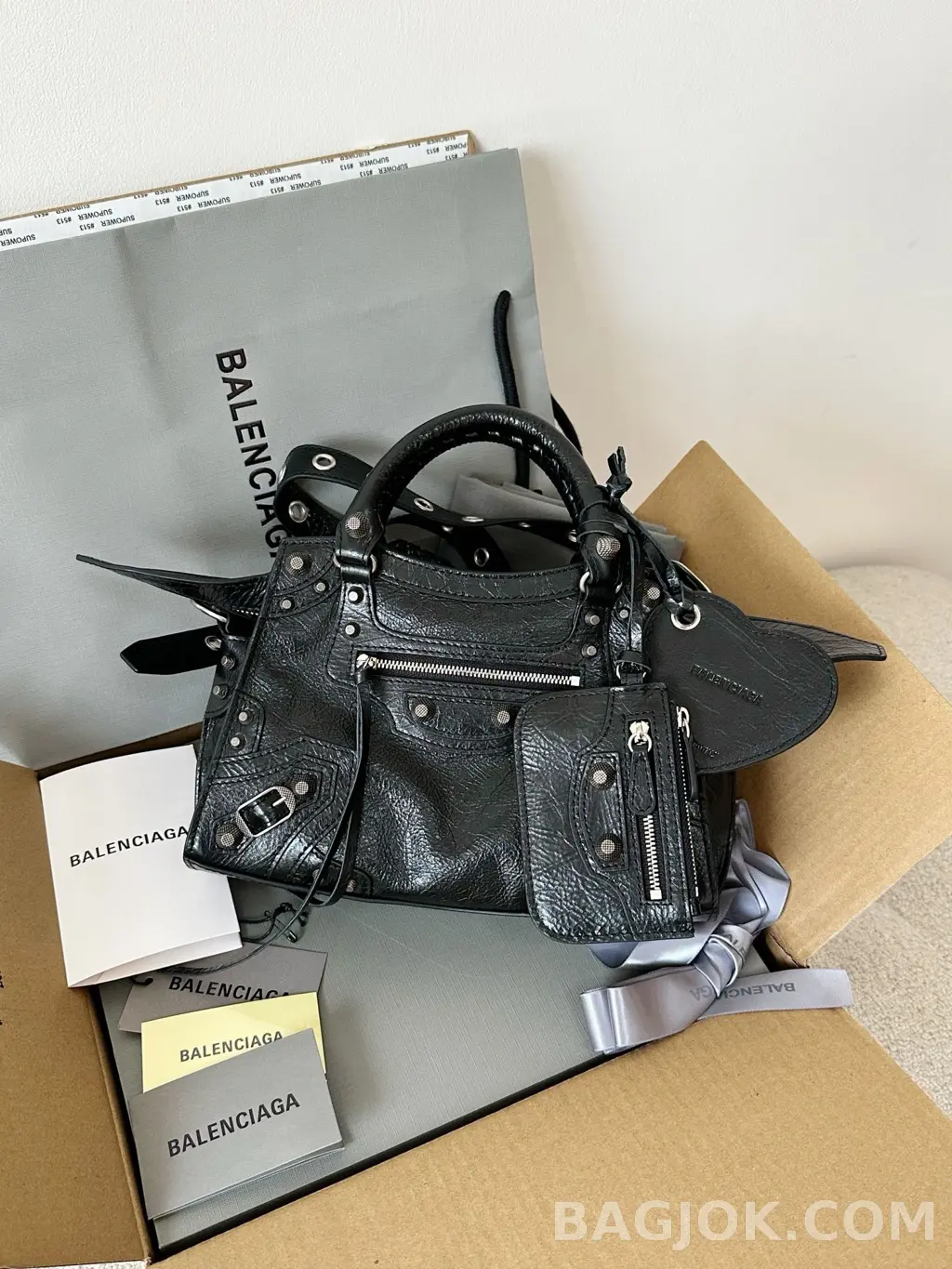 발렌시아가 Balenciaga 네오 카골 XS 상세 이미지