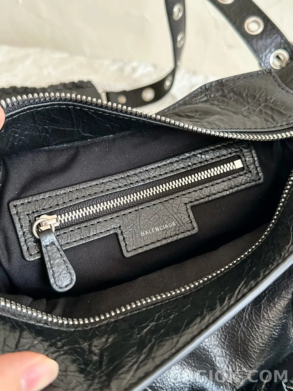 발렌시아가 Balenciaga 네오 카골 XS 상세 이미지