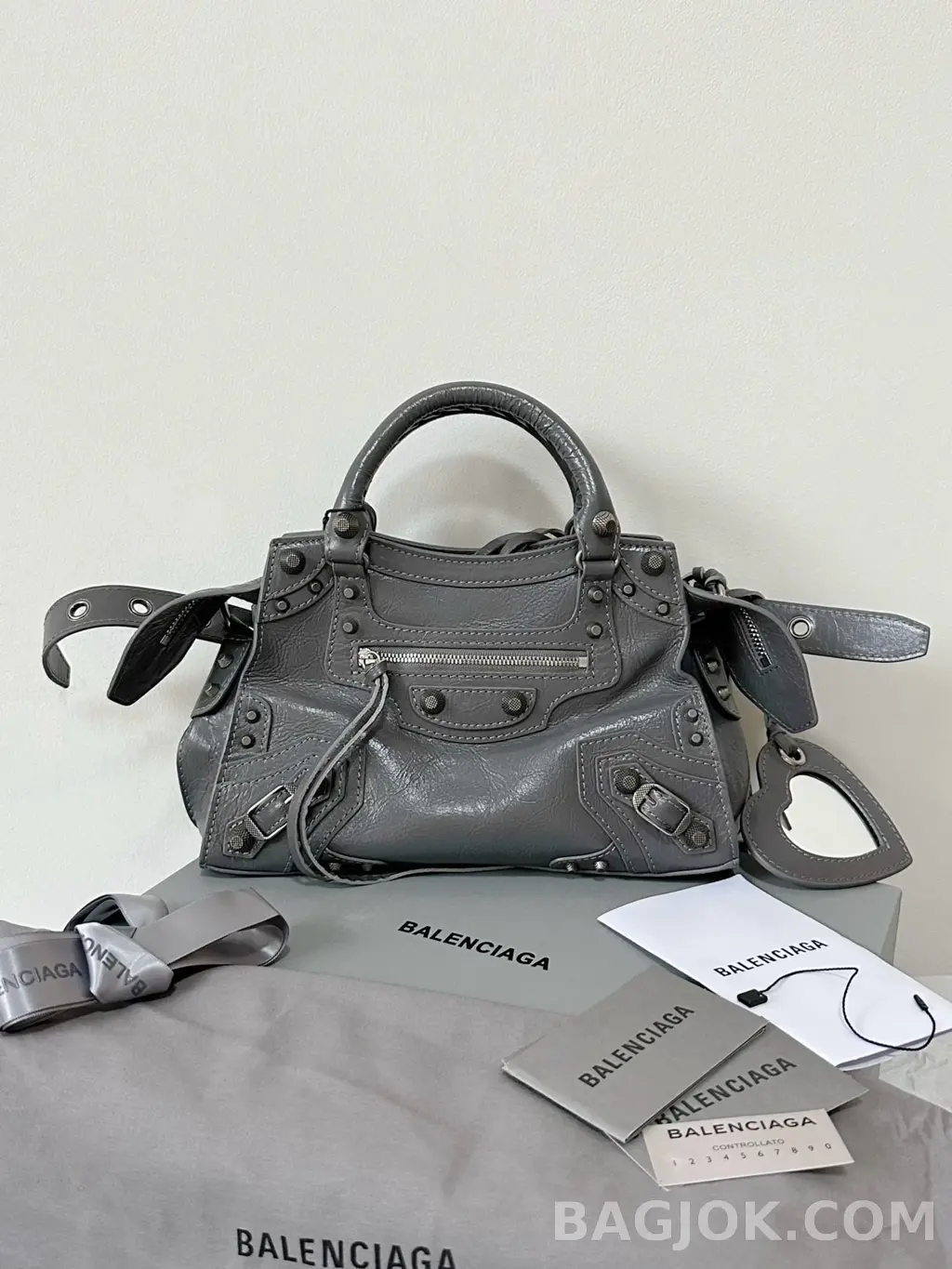 발렌시아가 Balenciaga 네오 카골 XS 상세 이미지