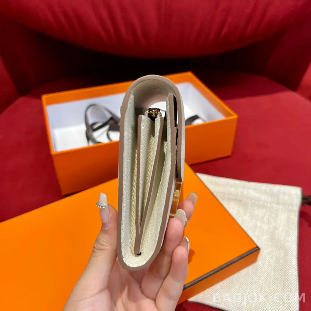 에르메스 Hermes 콘스탄스 컴팩트 반지갑 앱송 상세 이미지