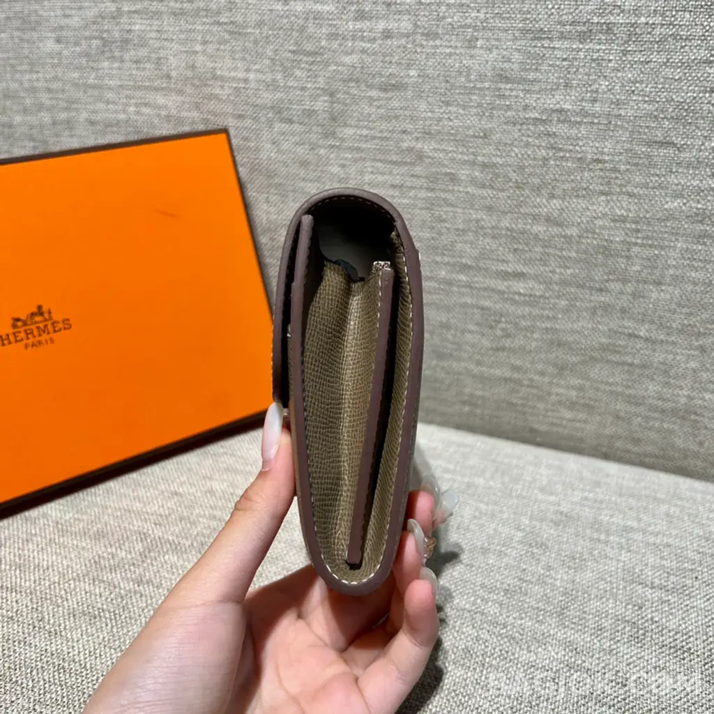 에르메스 Hermes 콘스탄스 컴팩트 반지갑 앱송 상세 이미지