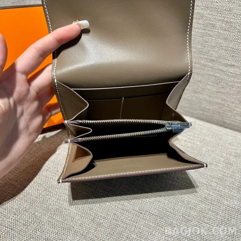 에르메스 Hermes 콘스탄스 컴팩트 반지갑 앱송 상세 이미지