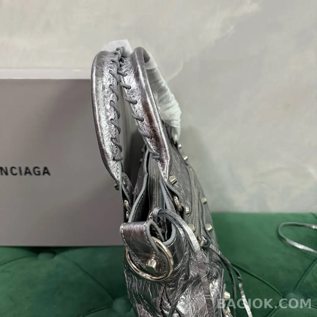 발렌시아가 Balenciaga 르 시티 퍼스트 백 상세 이미지
