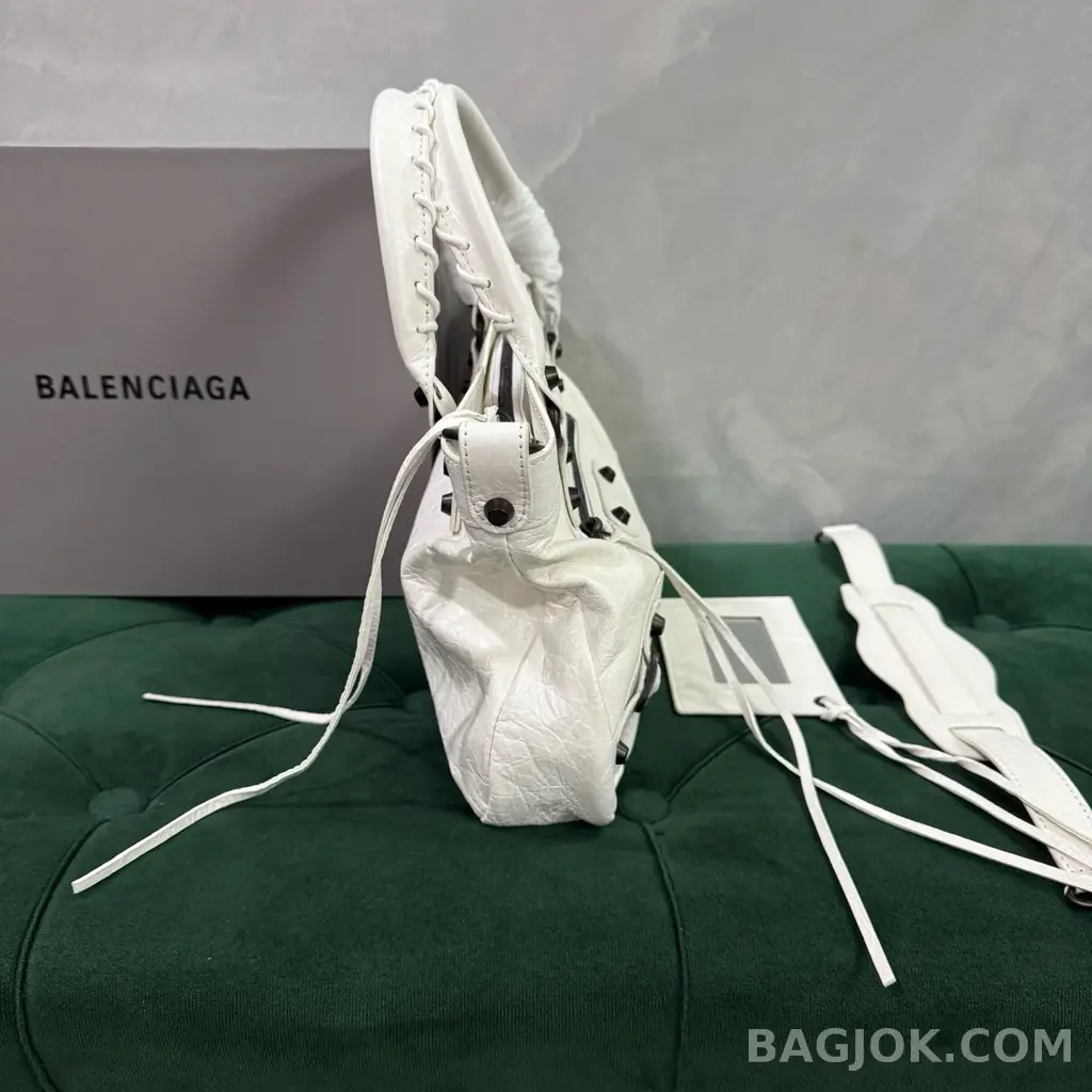발렌시아가 Balenciaga 르 시티 퍼스트 백 상세 이미지