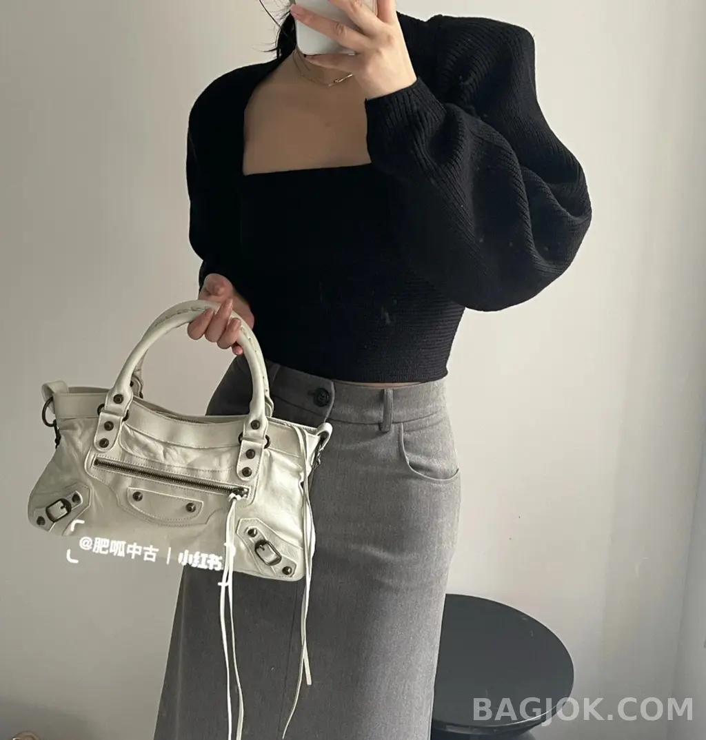 발렌시아가 Balenciaga 르 시티 퍼스트 백 상세 이미지
