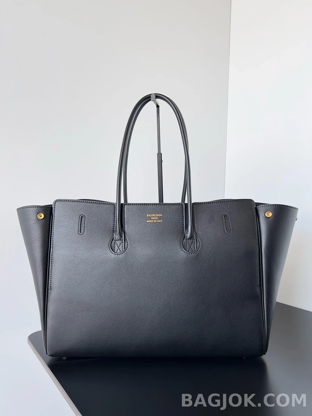 발렌시아가 Balenciaga 벨 에어 캐리 올 백 미디움 상세 이미지