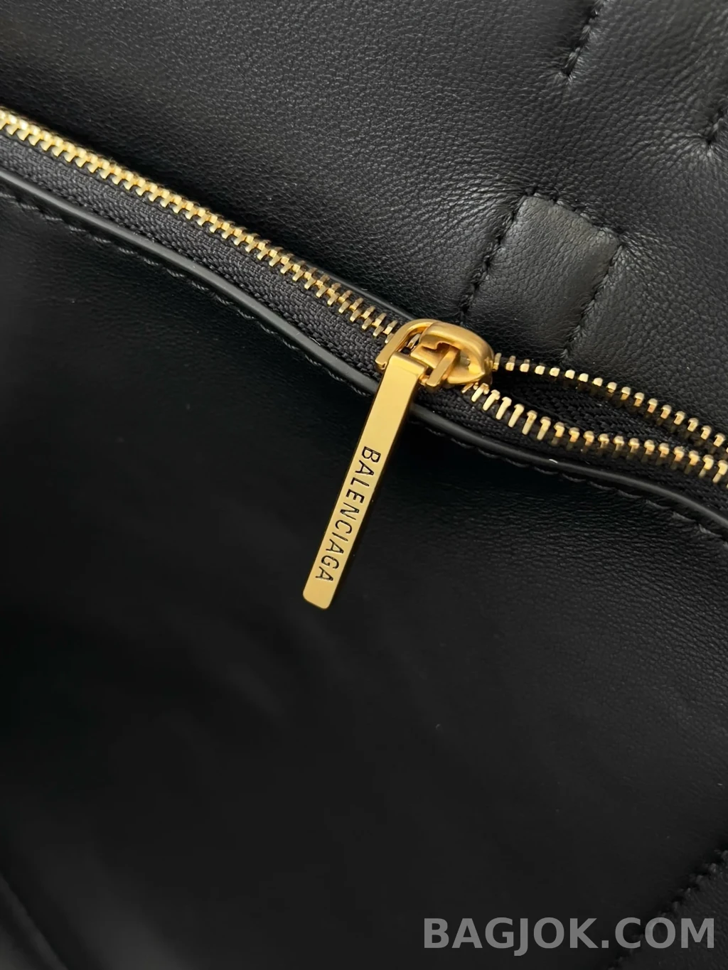 발렌시아가 Balenciaga 벨 에어 캐리 올 백 미디움 상세 이미지