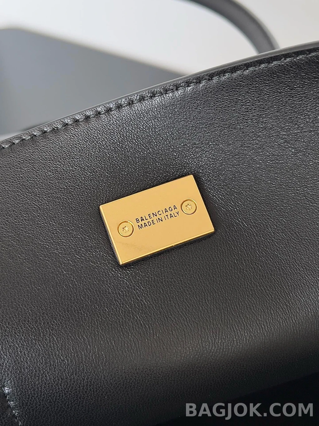 발렌시아가 Balenciaga 벨 에어 캐리 올 백 미디움 상세 이미지