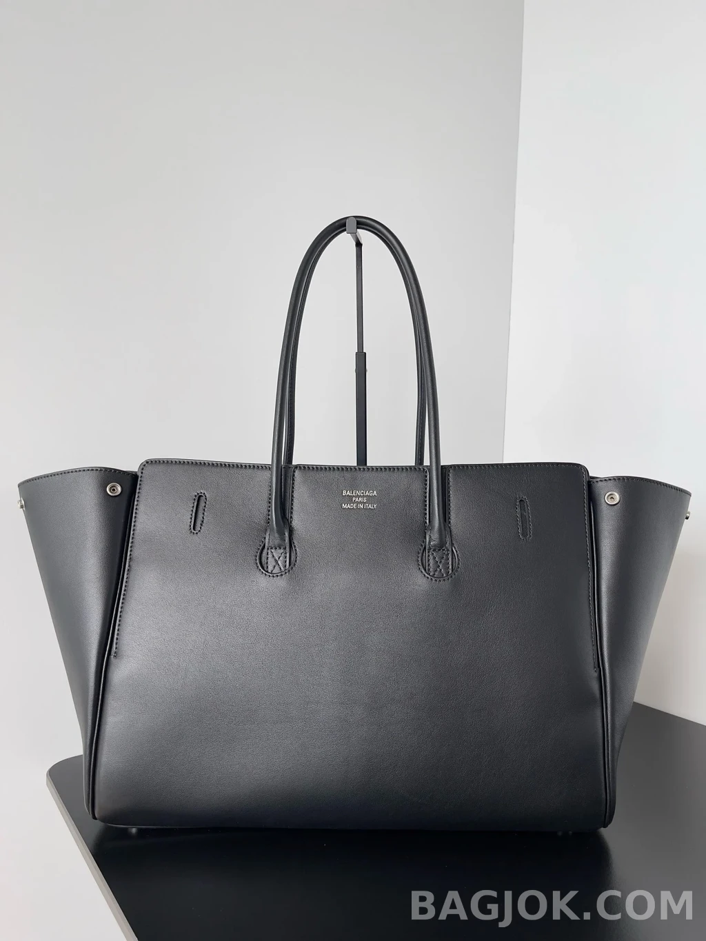 발렌시아가 Balenciaga 벨 에어 캐리 올 백 미디움 상세 이미지