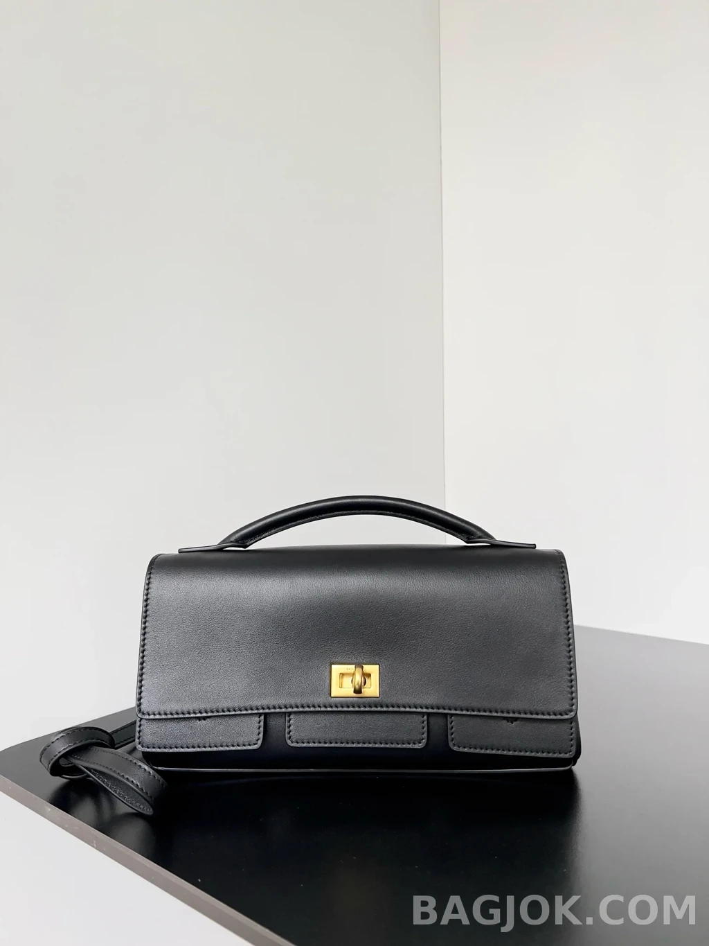 발렌시아가 Balenciaga 벨 에어 클러치 온 스트랩 스몰 상세 이미지