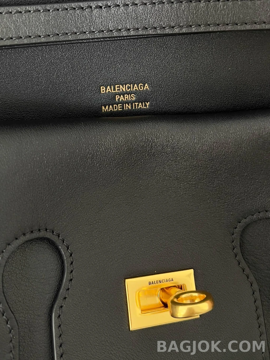 발렌시아가 Balenciaga 벨 에어 클러치 온 스트랩 스몰 상세 이미지