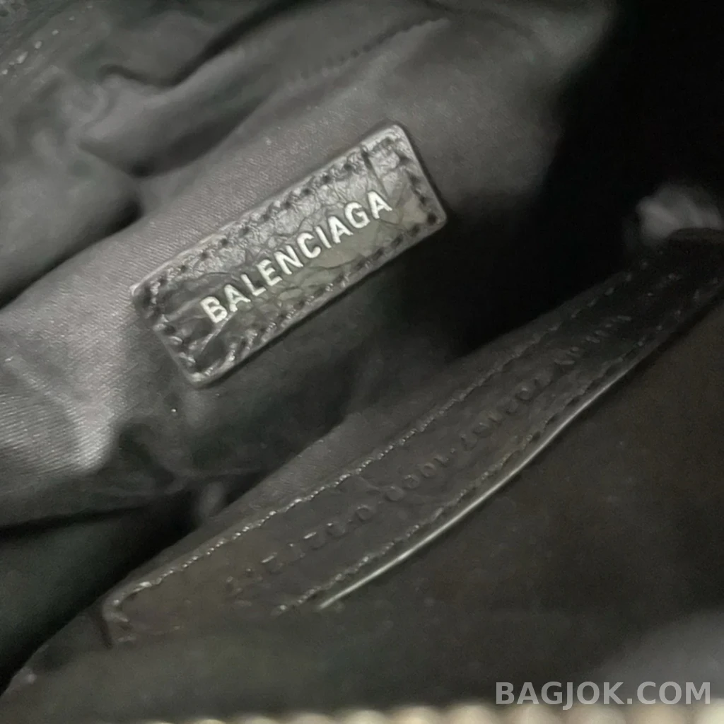 발렌시아가 Balenciaga 수퍼비지 라지 슬링백 상세 이미지