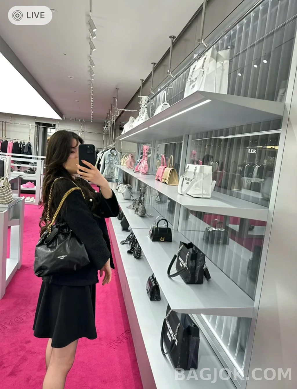발렌시아가 Balenciaga 크러쉬 토트백 미디움 상세 이미지
