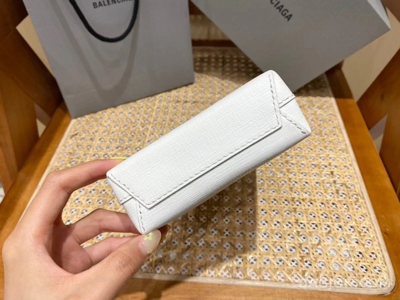 발렌시아가 Balenciaga 폰 홀더 미니 크로스백 상세 이미지