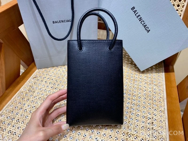 발렌시아가 Balenciaga 폰 홀더 미니 크로스백 상세 이미지
