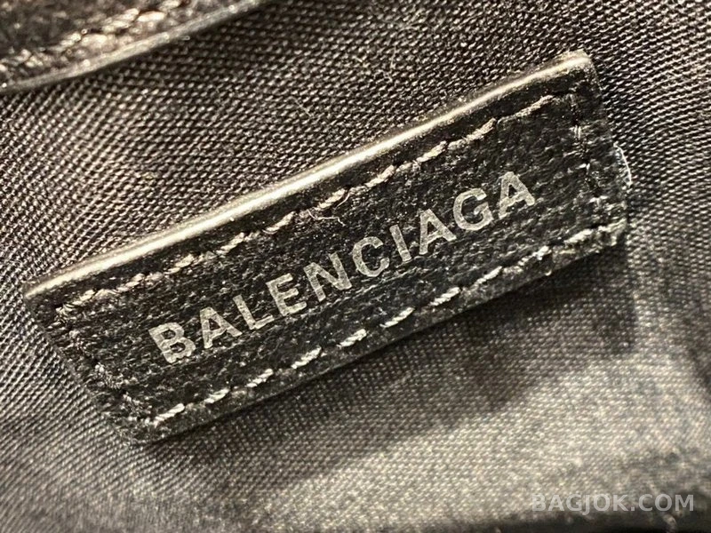 발렌시아가 Balenciaga 폰 홀더 미니 크로스백 상세 이미지