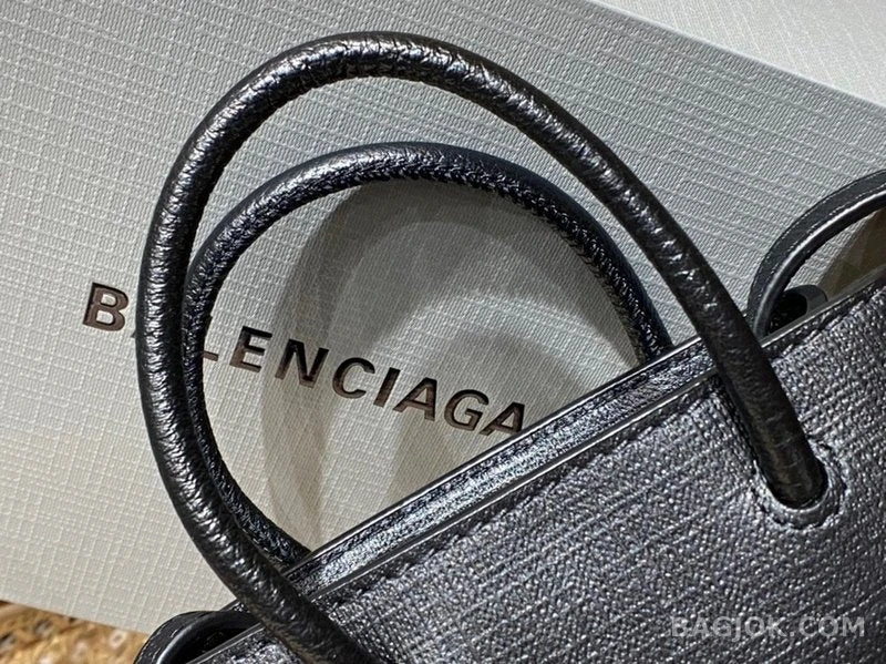 발렌시아가 Balenciaga 폰 홀더 미니 크로스백 상세 이미지