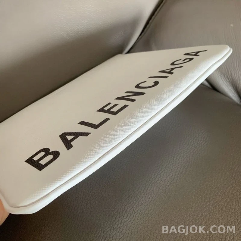 발렌시아가 Balenciaga 로고 클러치 상세 이미지