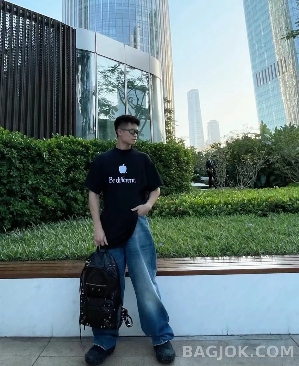 발렌시아가 Balenciaga 르 카골 백팩 상세 이미지