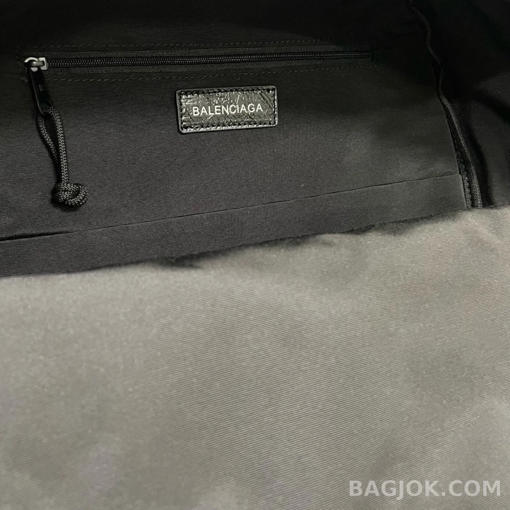발렌시아가 Balenciaga 익스플로러 백팩 블랙  상세 이미지