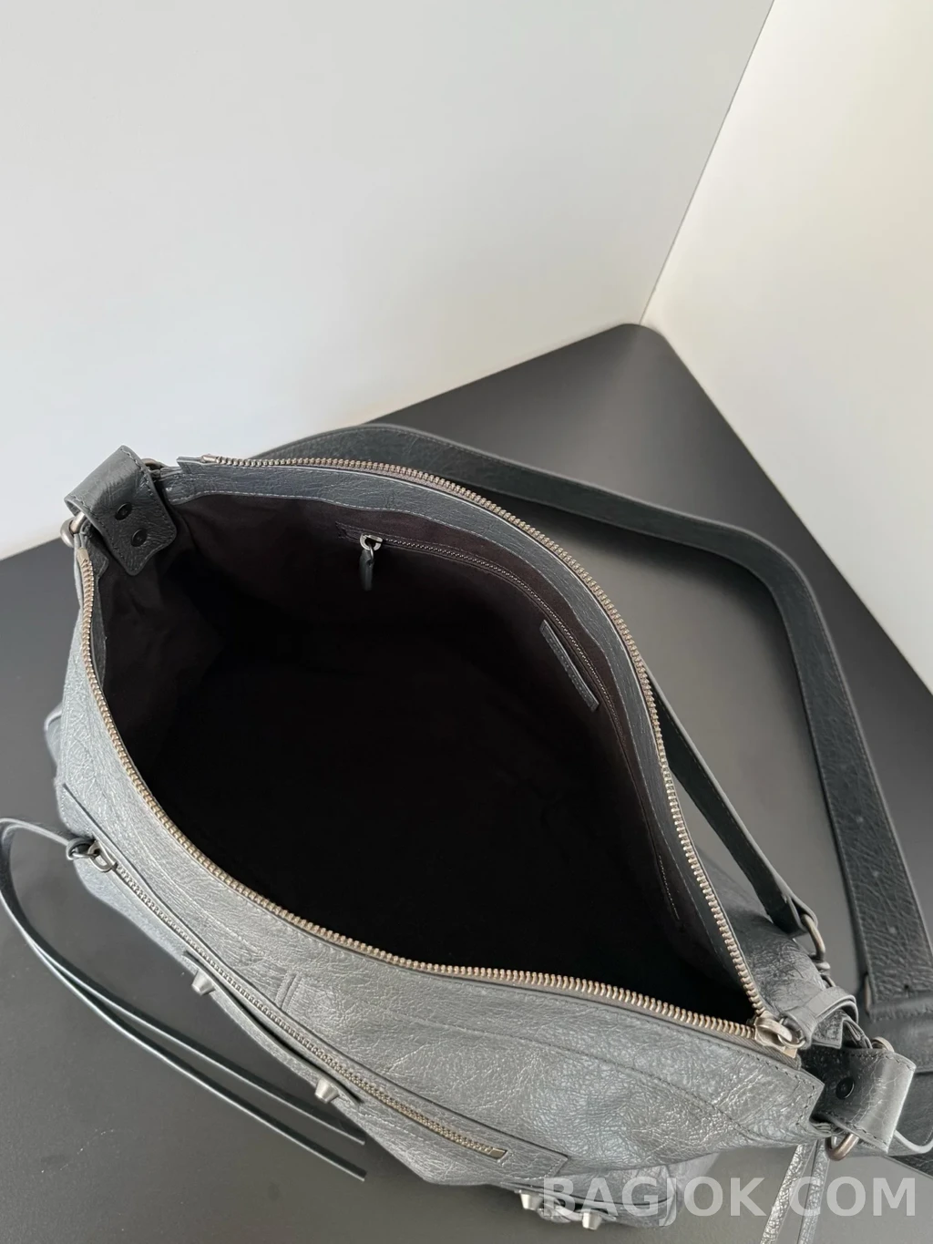 발렌시아가 Balenciaga 르 시티 모토 미디움 상세 이미지