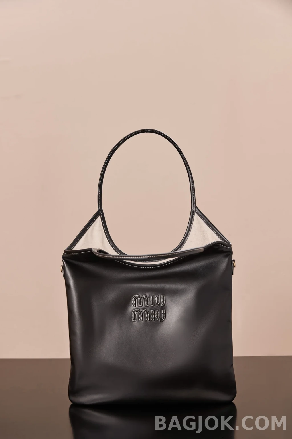 미우미우 MiuMiu 아이비백 레귤러 상세 이미지